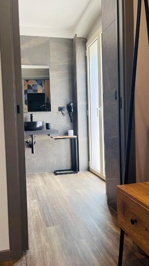 Palazzo Gatto Bianco Hotel Bari Kültér fotó