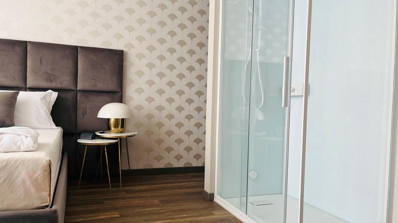 Palazzo Gatto Bianco Hotel Bari Kültér fotó