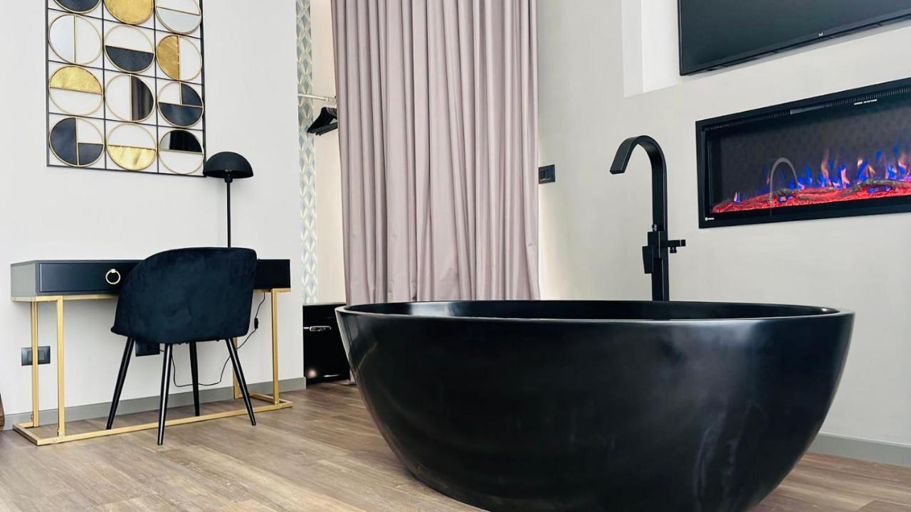 Palazzo Gatto Bianco Hotel Bari Kültér fotó
